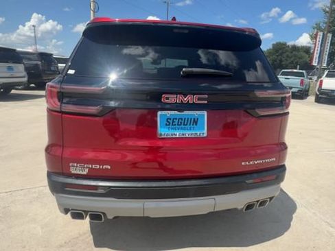 Certified 2026 GMC Acadia Elevation w/ Elevation Premium Package FWD image 7