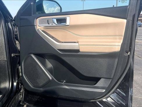 Certified 2023 Ford Explorer Limited AWD/4WD image 19