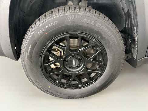 Used 2019 Jeep Cherokee Trailhawk AWD/4WD image 37