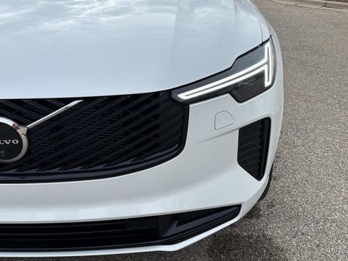 New 2026 Volvo XC90 B6 Ultra w/ Protection Package image 9