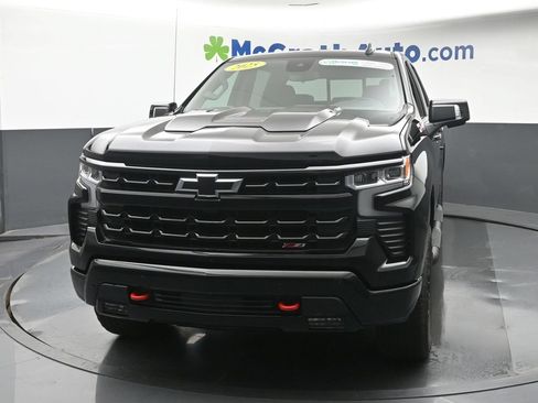 Used 2025 Chevrolet Silverado 1500 LT Trail Boss w/ Convenience Package II AWD/4WD image 21
