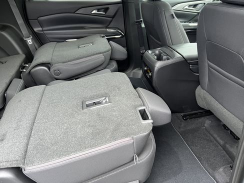 New 2026 Chevrolet Traverse LT w/ Sun and Wheel Package image 25