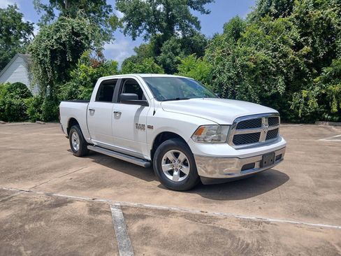 Used 2014 RAM 1500 Classic SLT RWD image 1