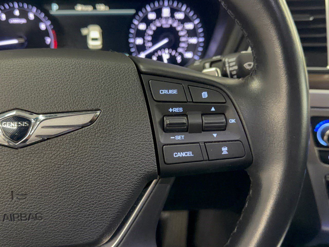 Used 2018 Genesis G80 5.0 Ultimate RWD image 19