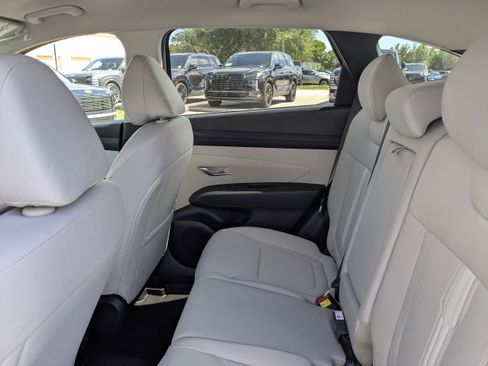 New 2026 Hyundai Tucson SEL image 13