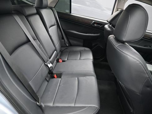 Used 2018 Subaru Outback 2.5i Limited image 26