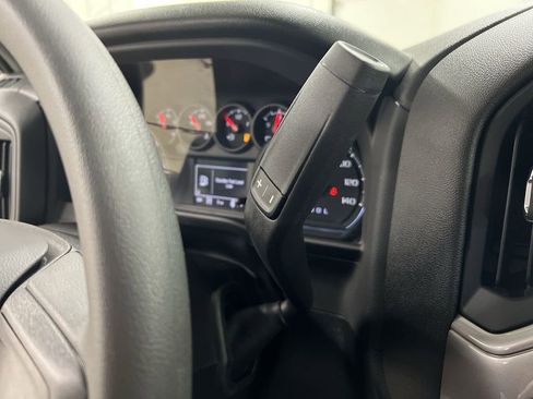 Used 2023 Chevrolet Silverado 1500 Custom AWD/4WD image 16