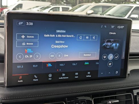 Used 2023 Lincoln Nautilus Reserve w/ Monochromatic Package image 15