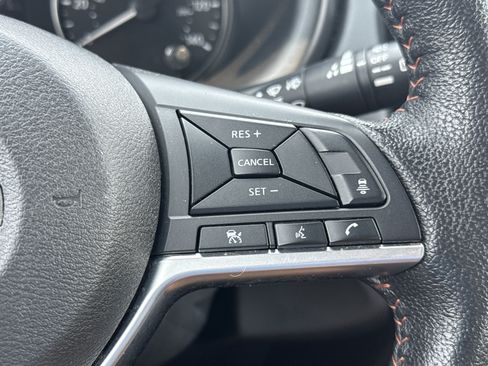 Used 2021 Nissan Kicks SR w/ SR Premium Package FWD image 17