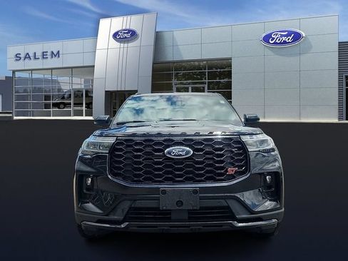 Certified 2025 Ford Explorer ST AWD/4WD image 7