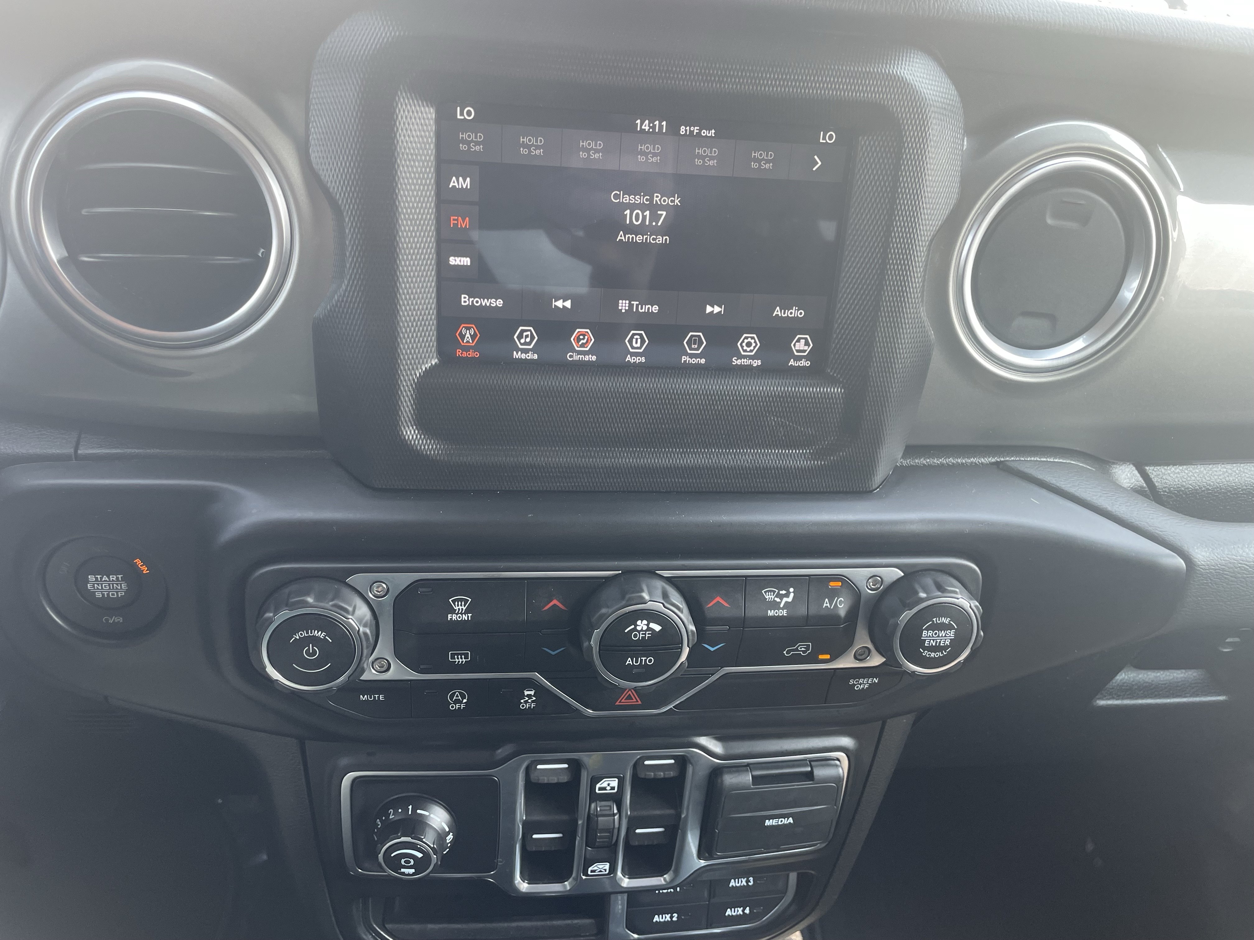 Used 2021 Jeep Wrangler Unlimited Sahara AWD/4WD image 20