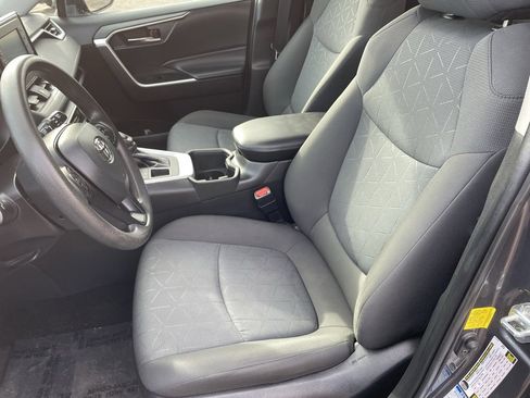 Certified 2022 Toyota RAV4 XLE image 12