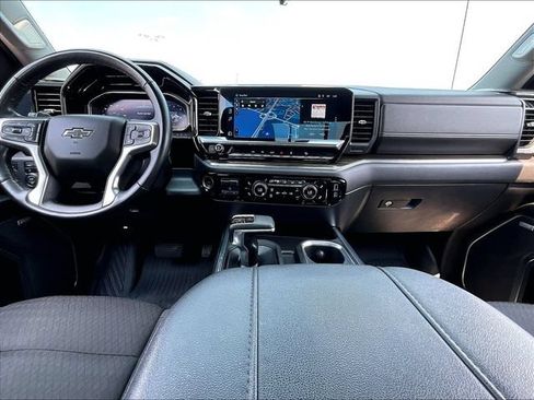 Used 2024 Chevrolet Silverado 1500 LT Trail Boss w/ Convenience Package II AWD/4WD image 21