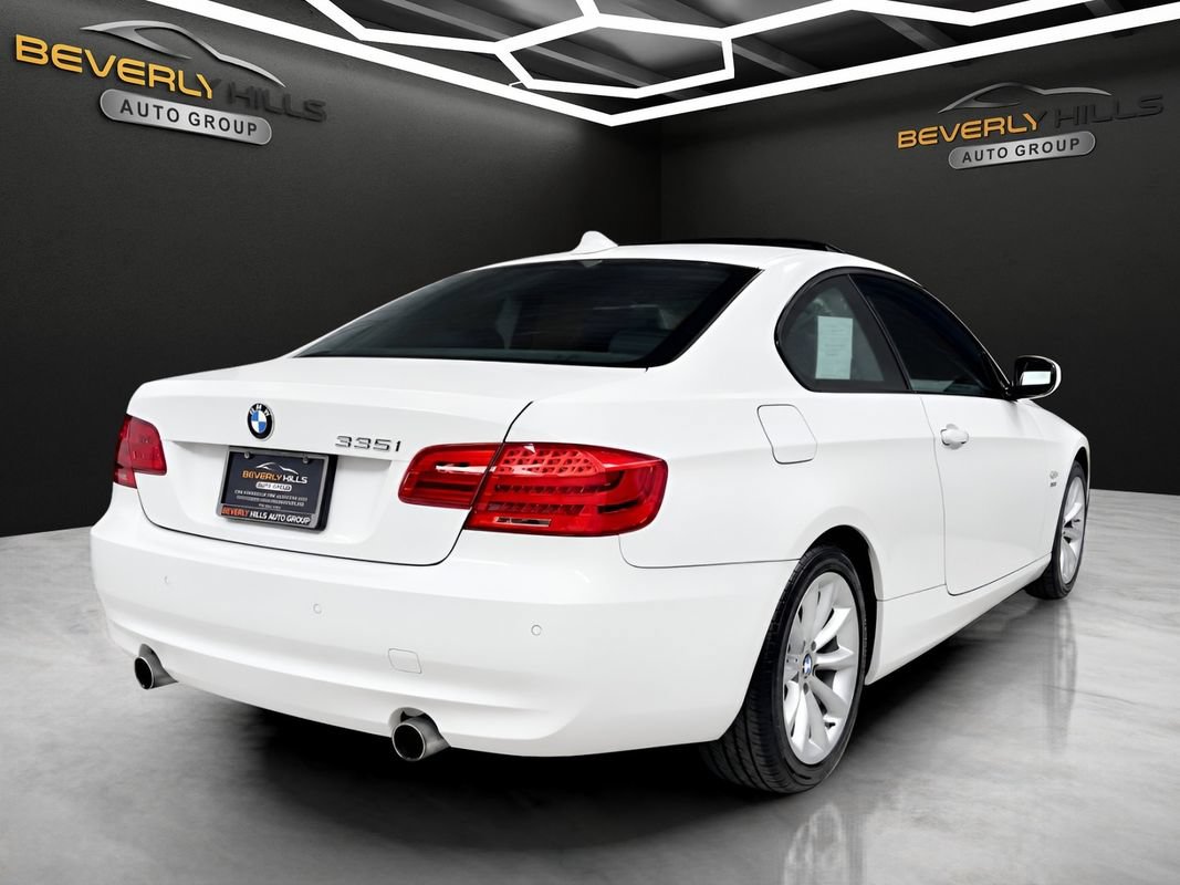 Used 2011 BMW 335i xDrive Coupe AWD/4WD image 5