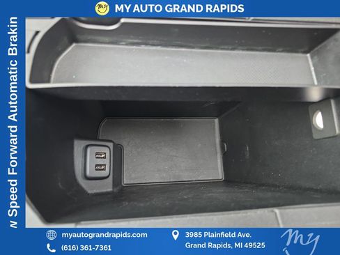 Used 2018 GMC Terrain Denali w/ Advanced Safety Package AWD/4WD image 28