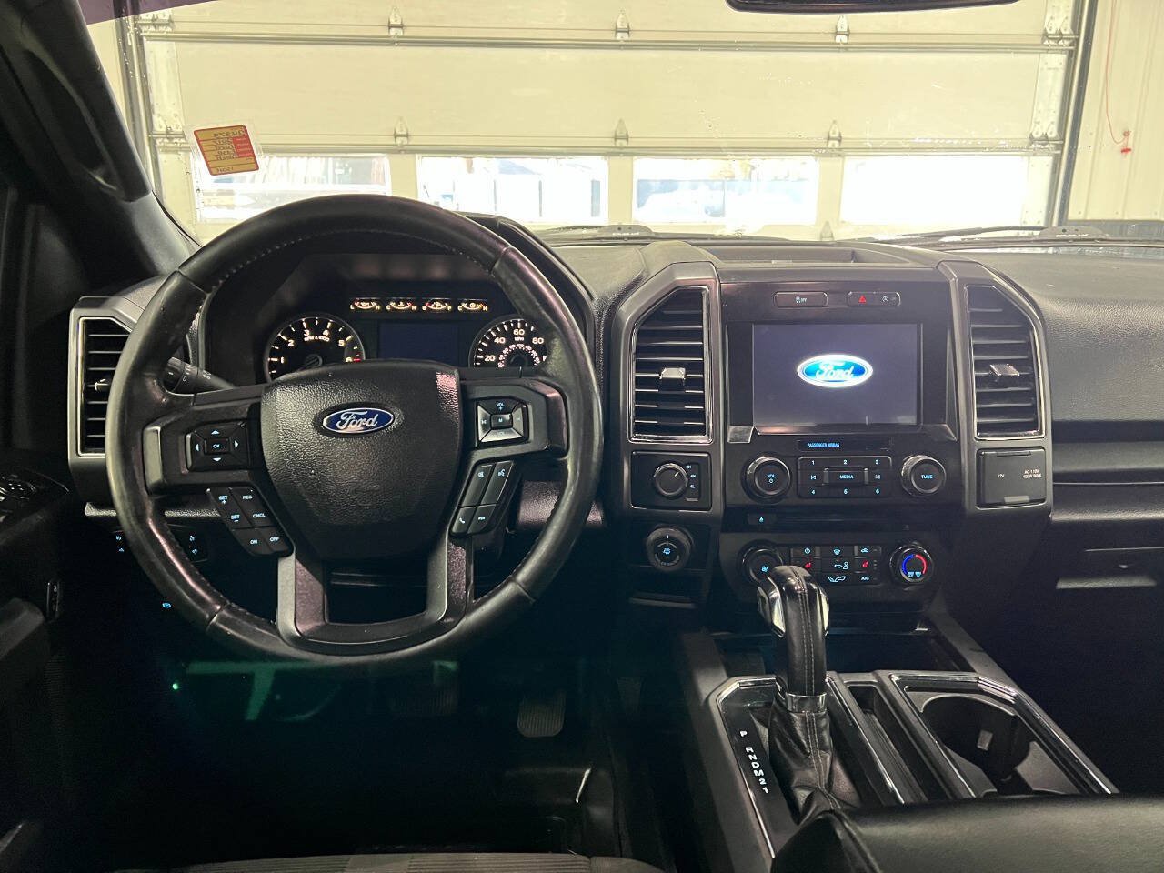 Used 2017 Ford F150 XLT w/ Equipment Group 302A Luxury AWD/4WD image 8