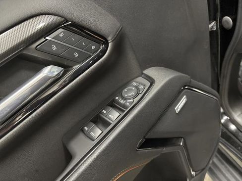 Used 2024 GMC Sierra 2500 AT4 w/ AT4 Premium Plus Package image 31