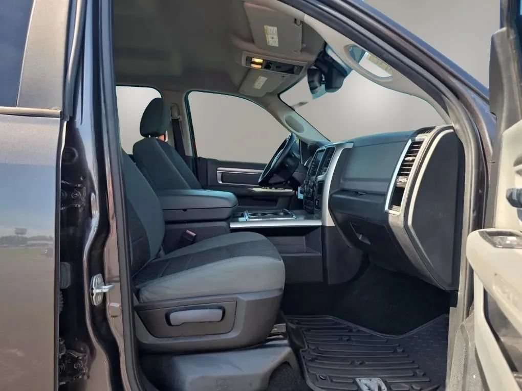 Used 2015 RAM 1500 Big Horn AWD/4WD image 48