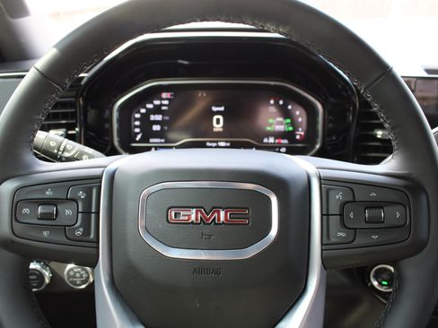 Used 2025 GMC Sierra 1500 Elevation w/ LPO, Elevation Black Package AWD/4WD image 28