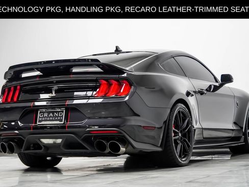 Used 2022 Ford Mustang Shelby GT500 w/ Technology Package RWD image 18