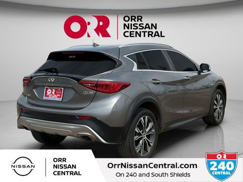 Used 2018 INFINITI QX30 AWD w/ Cargo Package image 5