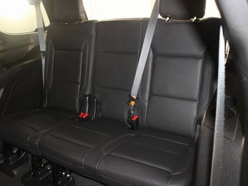 Used 2023 Chevrolet Tahoe Z71 w/ Luxury Package image 21