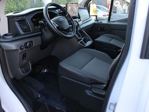 Used 2023 Ford Transit 350 XLT image 19