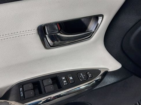Used 2016 Toyota Avalon XLE FWD image 30