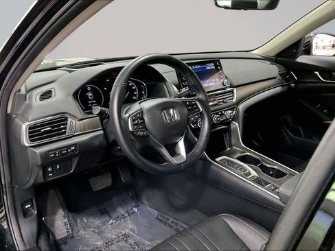 Used 2021 Honda Accord Touring image 15