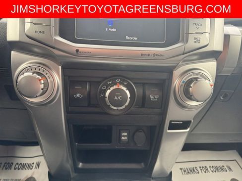 Used 2018 Toyota 4Runner SR5 AWD/4WD image 19