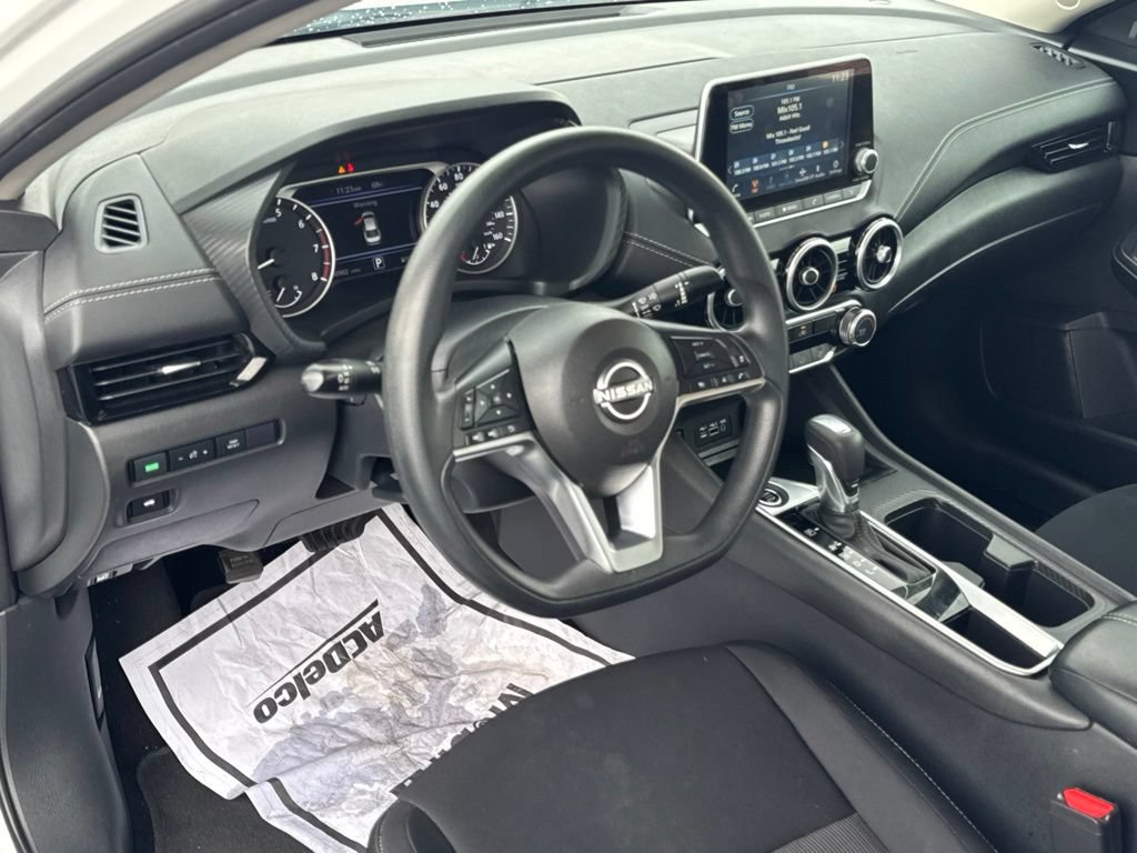 Used 2024 Nissan Sentra SV FWD image 11