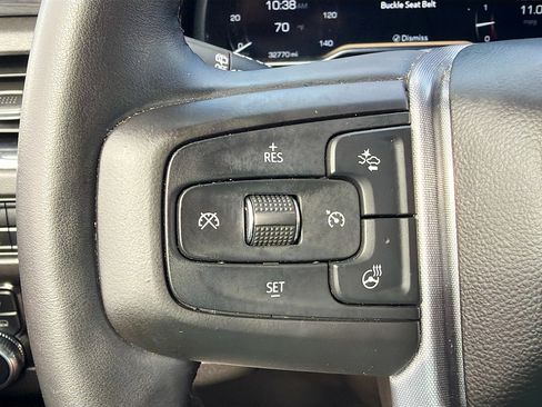 Used 2023 GMC Yukon SLT w/ SLT Premium Package image 38