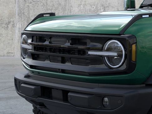 New 2025 Ford Bronco Outer Banks w/ Sasquatch Package image 19