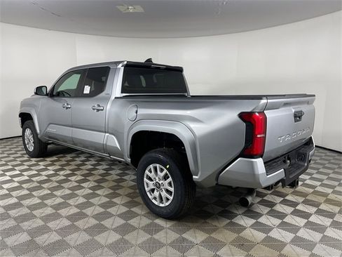 New 2026 Toyota Tacoma SR5 image 5