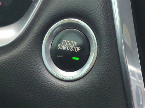 Used 2020 Chevrolet Traverse LT w/ LT Premium Package image 35