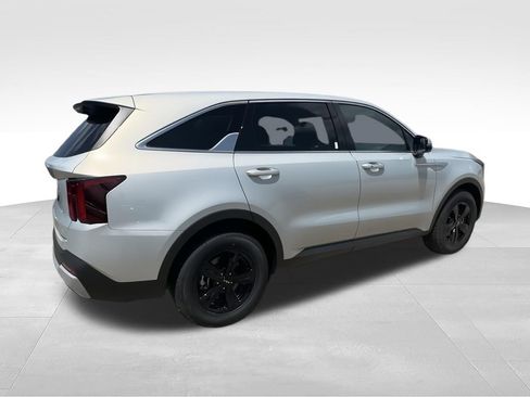 New 2026 Kia Sorento LX FWD image 8