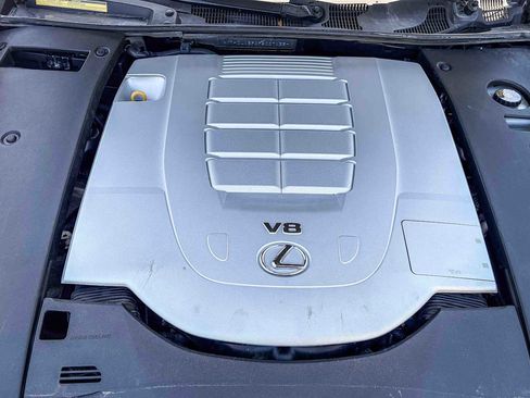 Used 2015 Lexus LS 460 L w/ Ultra Luxury Package image 27