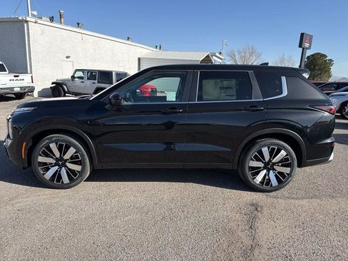 New 2026 Mitsubishi Outlander SE FWD image 4