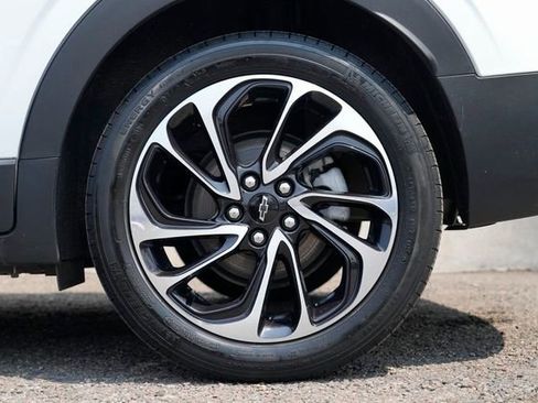 Used 2022 Chevrolet Bolt EUV Premier FWD image 14
