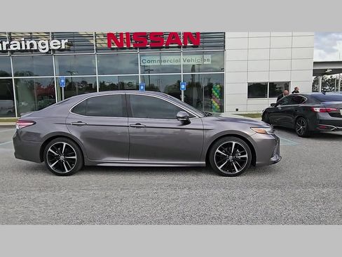 Used 2019 Toyota Camry XSE FWD image 36