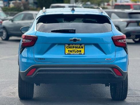 New 2025 Chevrolet Trax RS w/ Sunroof Package image 19