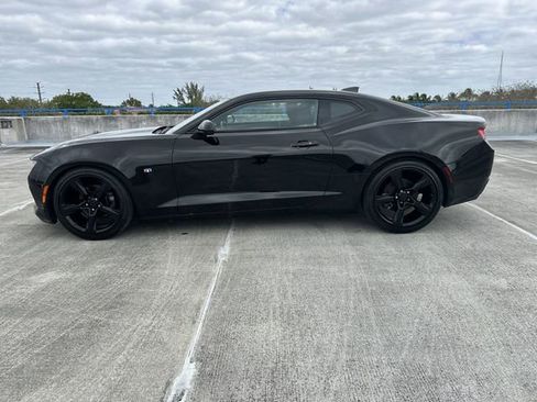 Used 2018 Chevrolet Camaro LT RWD image 14