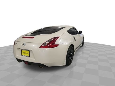 Used 2019 Nissan 370Z Coupe w/ Z34 Heritage Edition - White image 8