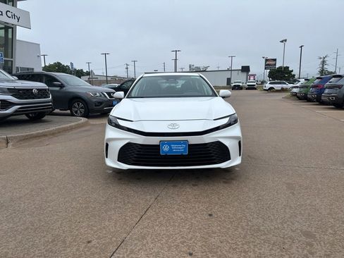 Used 2025 Toyota Camry LE FWD image 2