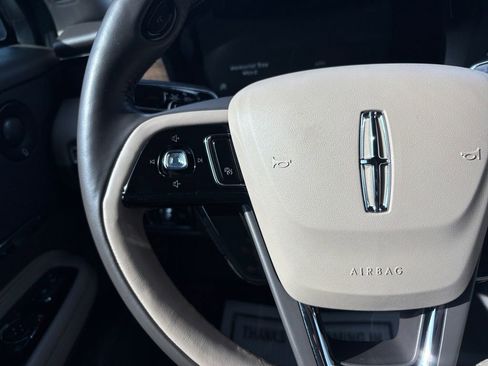 Used 2022 Lincoln Corsair Reserve w/ Equipment Group 201A AWD/4WD image 21