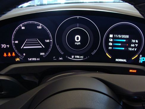 Used 2015 MAZDA MX-5 Miata Sport image 34