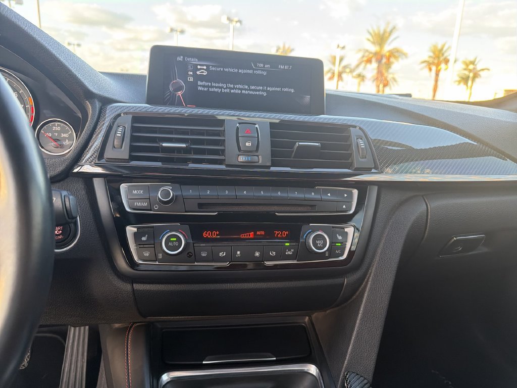 Used 2015 BMW M4 Convertible RWD image 18