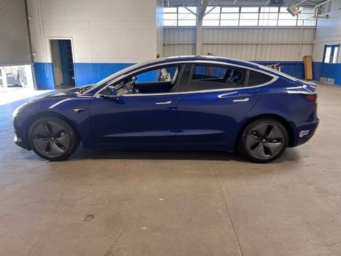 Used 2019 Tesla Model 3 Standard Range Plus image 6