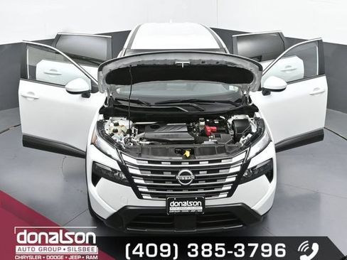 Used 2025 Nissan Rogue SV AWD/4WD image 23