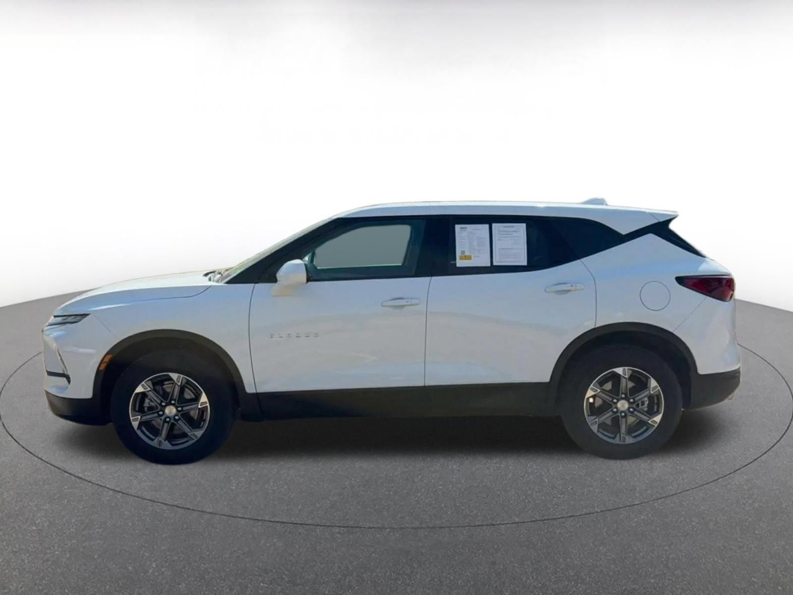 Used 2026 Chevrolet Blazer LT FWD image 8